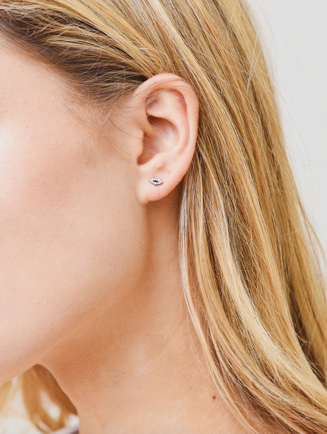 Mini Diamond Lip Studs